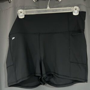 Fabletics's oasis shorts 3x